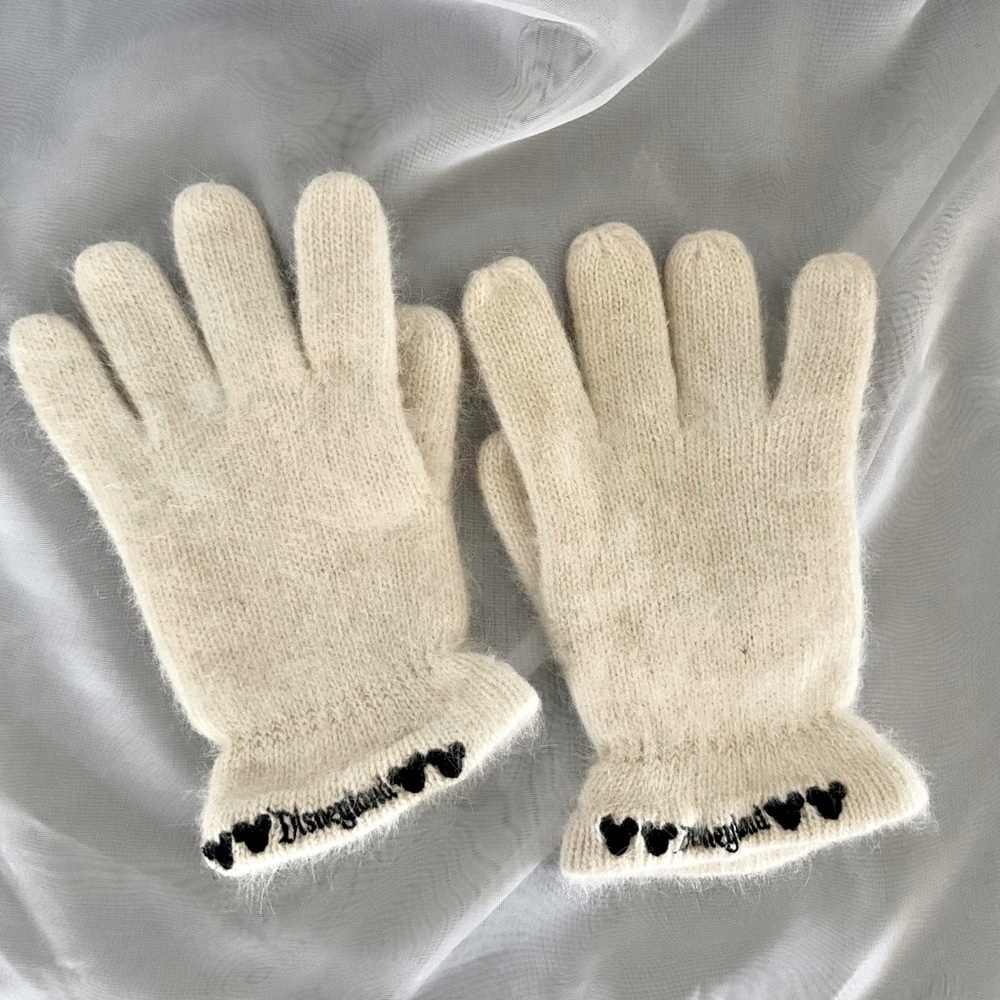Rabbit Hair Gloves from Disneyland